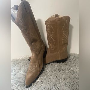 Sheplers mens size 13 boot
